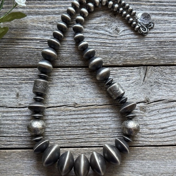 Rose Martin Navajo Sterling Silver Handmade Stamped Pearls Bead Necklace 22 inch - Picture 2 of 12